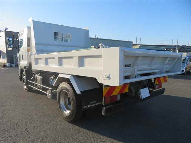 いすゞフォワードダンプ中型（4t）[写真02]