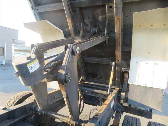 いすゞフォワードダンプ中型（4t）[写真23]