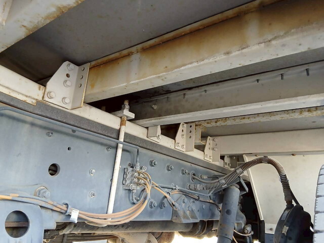 UDトラックスその他の車種アルミウイング大型（10t）[写真12]