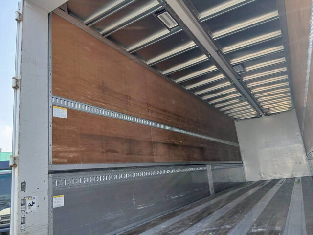 UDトラックスその他の車種アルミウイング大型（10t）[写真36]