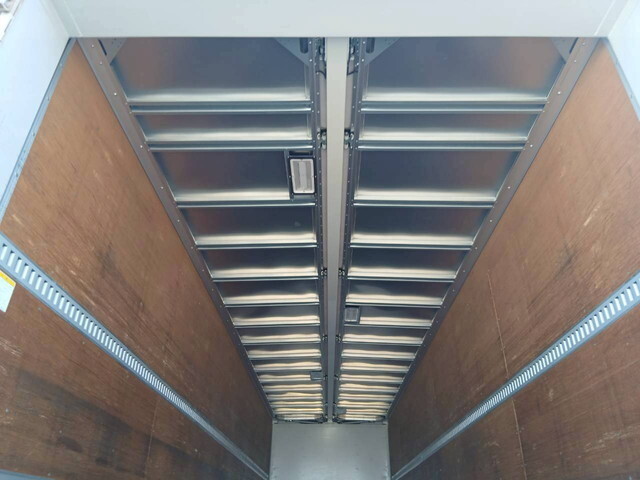 UDトラックスその他の車種アルミウイング大型（10t）[写真39]