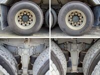 いすゞギガバルク車（粉粒体運搬車）大型（10t）[写真11]