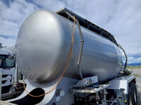 いすゞギガバルク車（粉粒体運搬車）大型（10t）[写真19]