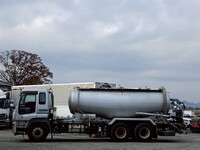 いすゞギガバルク車（粉粒体運搬車）大型（10t）[写真06]