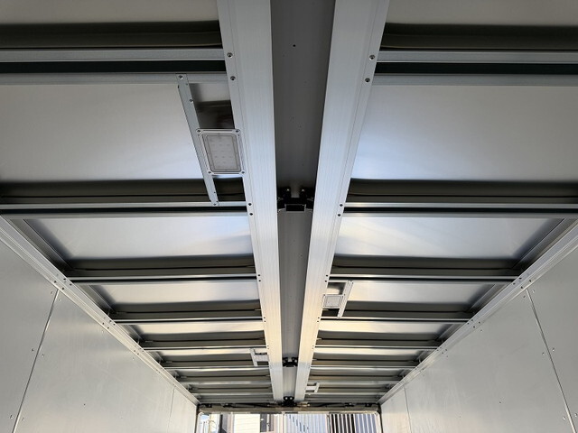 日野レンジャーアルミウイング増トン（6t・8t）[写真15]