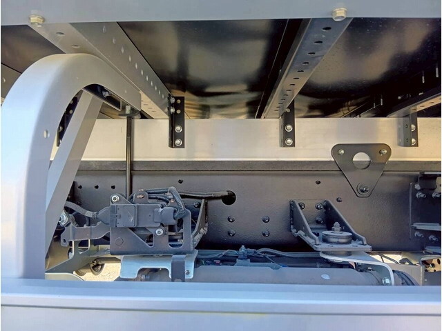 日野レンジャーアルミウイング増トン（6t・8t）[写真32]