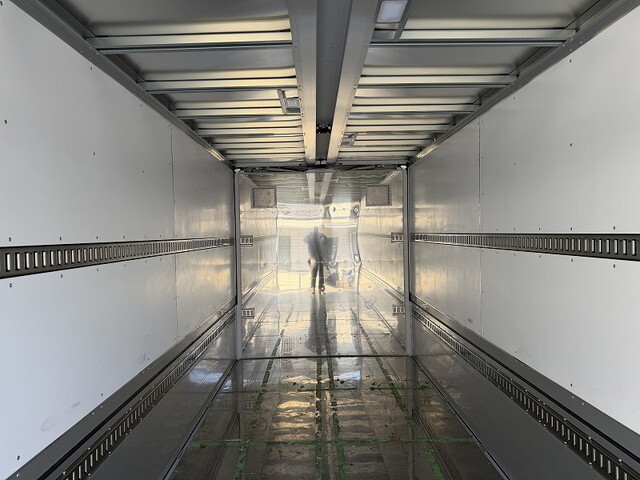 日野レンジャーアルミウイング増トン（6t・8t）[写真08]