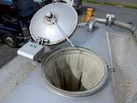 いすゞギガバルク車（粉粒体運搬車）大型（10t）[写真22]