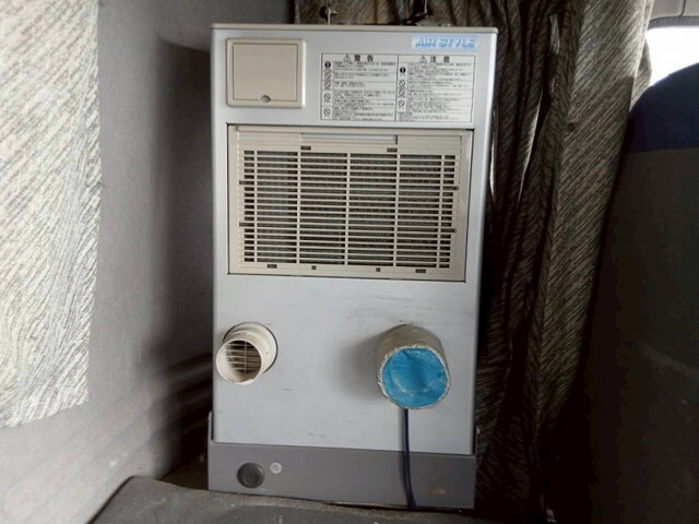 いすゞギガバルク車（粉粒体運搬車）大型（10t）[写真29]