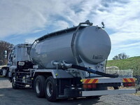 いすゞギガバルク車（粉粒体運搬車）大型（10t）[写真02]