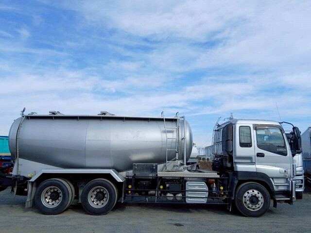 いすゞギガバルク車（粉粒体運搬車）大型（10t）[写真05]