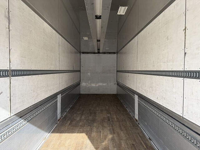 日野プロフィアアルミウイング大型（10t）[写真11]