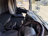 日野プロフィアアルミウイング大型（10t）[写真32]