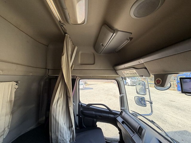 日野プロフィアアルミウイング大型（10t）[写真38]