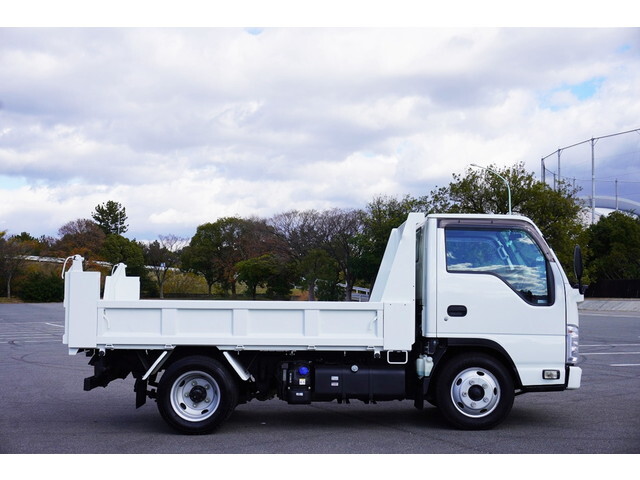 いすゞエルフダンプ小型（2t・3t）[写真05]