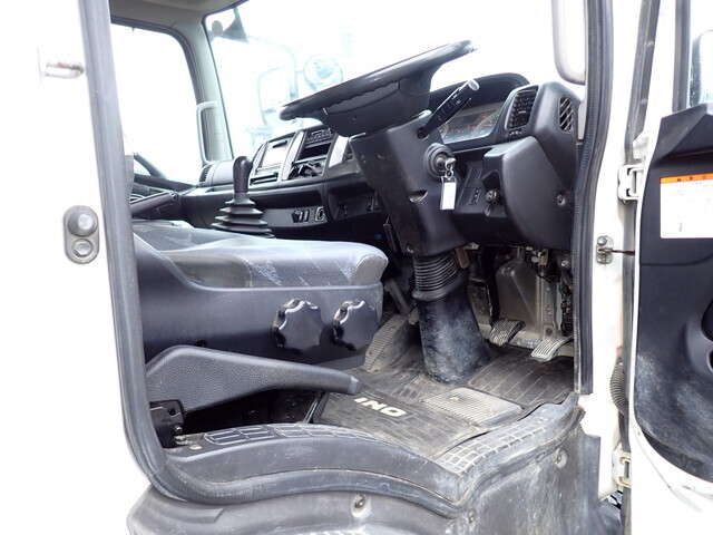 日野レンジャーダンプ中型（4t）[写真28]