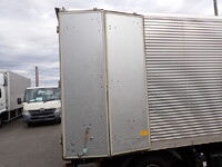 三菱ふそうキャンターアルミバン小型（2t・3t）[写真14]