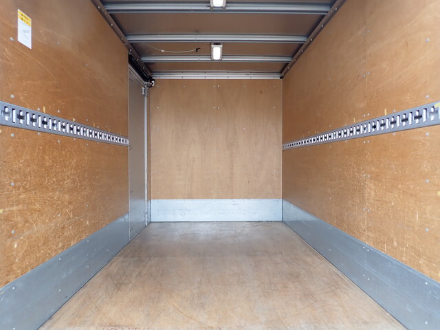 三菱ふそうキャンターアルミバン小型（2t・3t）[写真14]