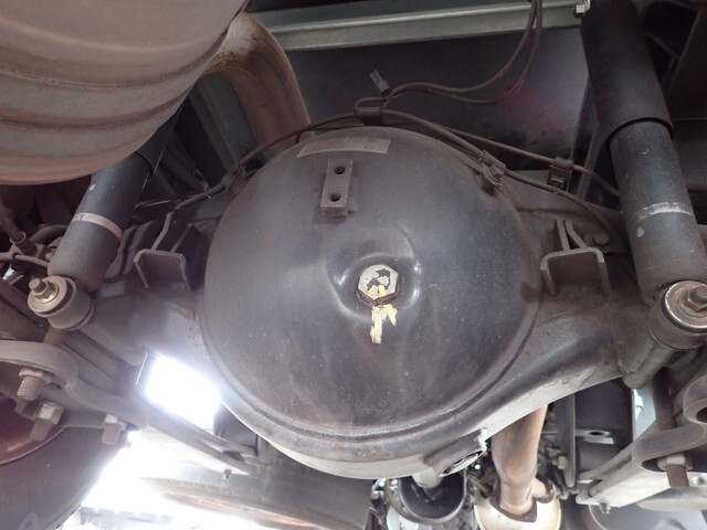 三菱ふそうキャンターアルミバン小型（2t・3t）[写真28]