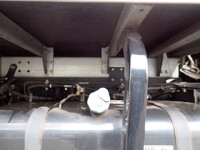 三菱ふそうキャンターアルミバン小型（2t・3t）[写真08]