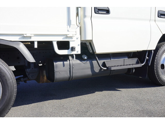 日野デュトロダブルキャブ（Wキャブ）小型（2t・3t）[写真18]