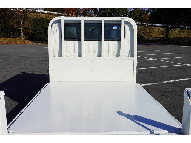 日野デュトロダブルキャブ（Wキャブ）小型（2t・3t）[写真04]