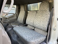 トヨタダイナ幌ウイング小型（2t・3t）[写真32]