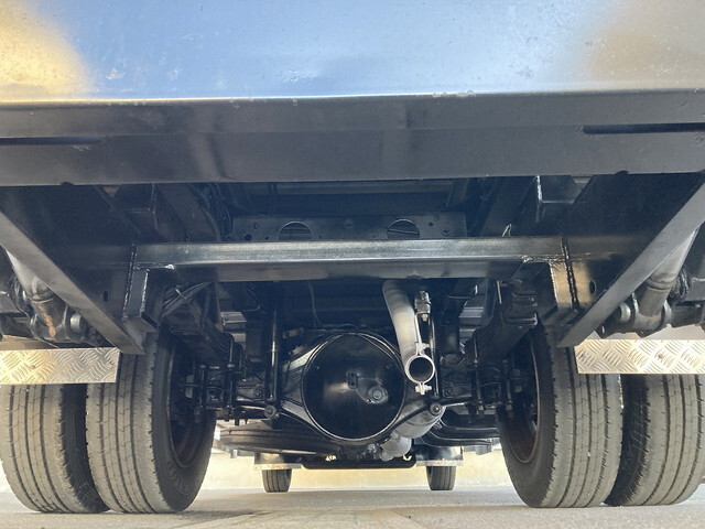 三菱ふそうキャンターアルミバン小型（2t・3t）[写真11]