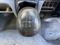 三菱ふそうキャンターアルミバン小型（2t・3t）[写真18]