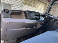 三菱ふそうキャンターアルミバン小型（2t・3t）[写真20]