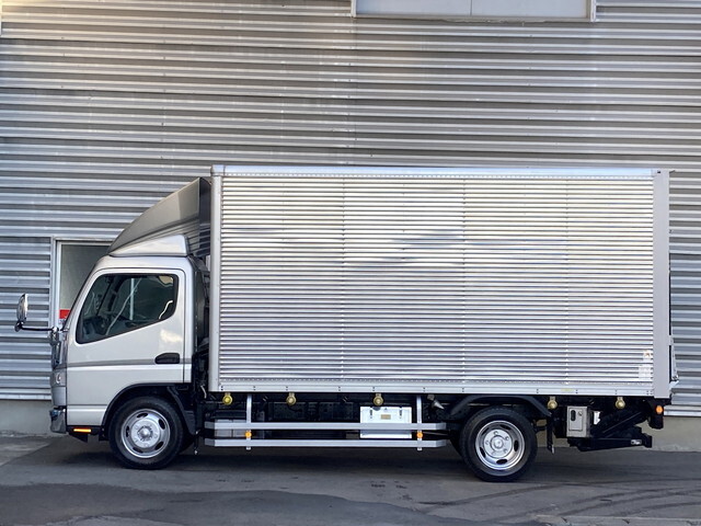 三菱ふそうキャンターアルミバン小型（2t・3t）[写真03]