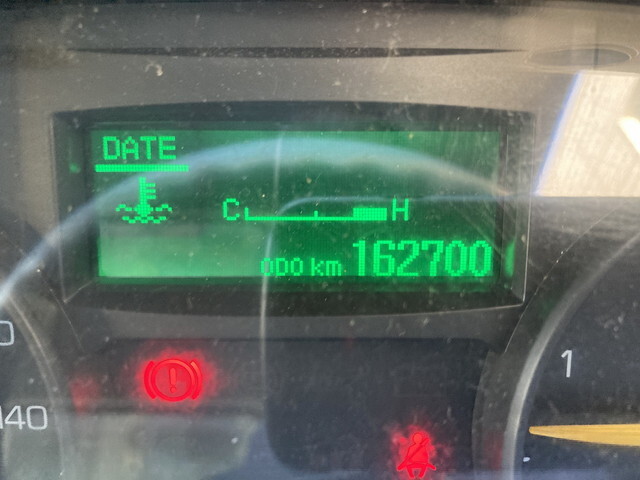 三菱ふそうキャンターアルミバン小型（2t・3t）[写真40]