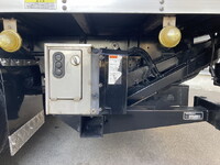 三菱ふそうキャンターアルミバン小型（2t・3t）[写真10]