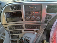 UDトラックスクオンアルミブロック大型（10t）[写真15]