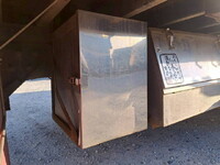 UDトラックスクオンアルミブロック大型（10t）[写真32]