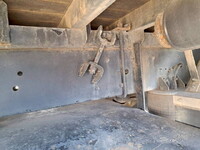 UDトラックスクオンアルミブロック大型（10t）[写真35]