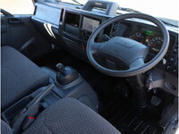 いすゞエルフアルミブロック小型（2t・3t）[写真23]