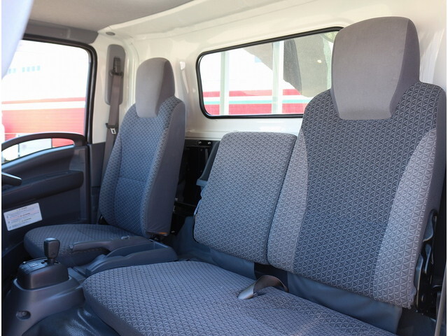 いすゞエルフアルミブロック小型（2t・3t）[写真36]