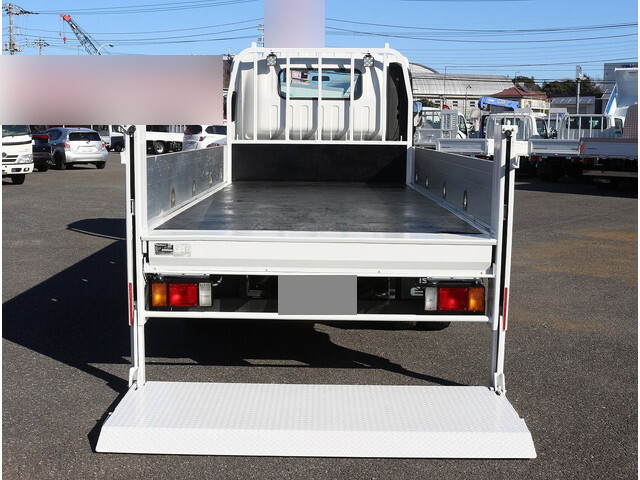 いすゞエルフアルミブロック小型（2t・3t）[写真08]