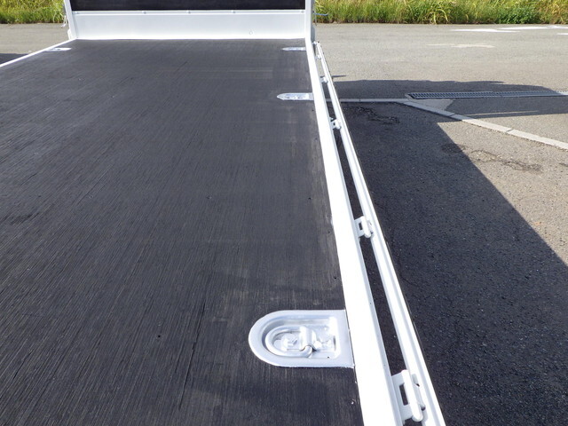 日野デュトロ平ボディ小型（2t・3t）[写真23]