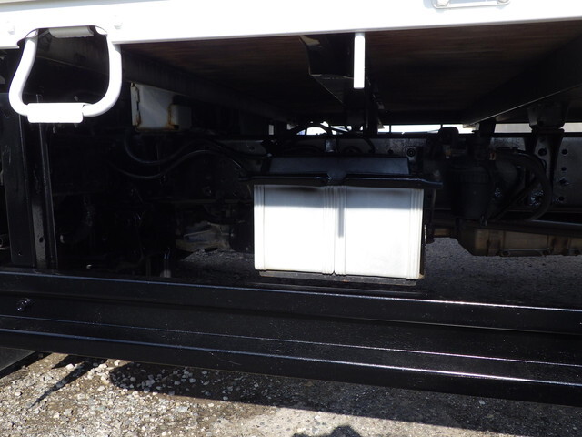 日野デュトロ平ボディ小型（2t・3t）[写真31]