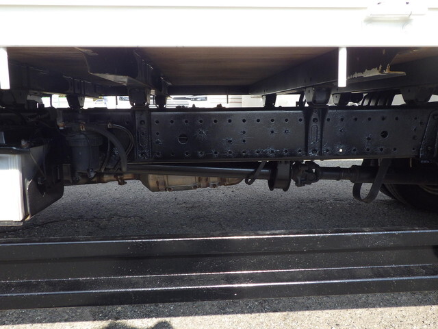 日野デュトロ平ボディ小型（2t・3t）[写真32]