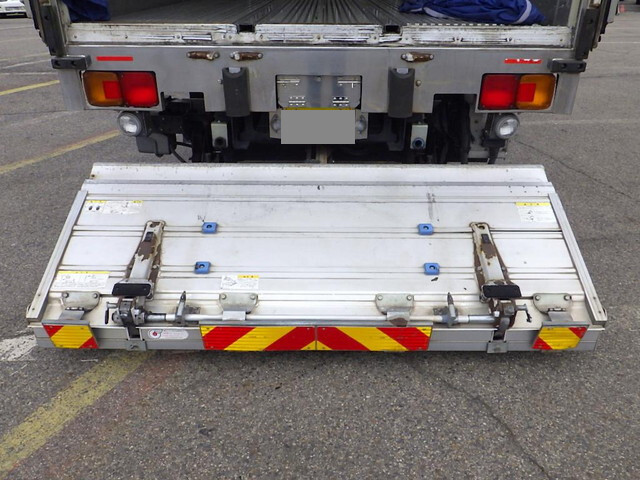 日野レンジャー冷凍車（冷蔵車）中型（4t）[写真23]