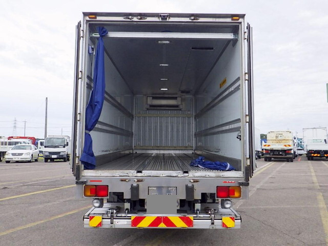 日野レンジャー冷凍車（冷蔵車）中型（4t）[写真06]