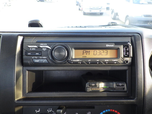 日野デュトロ平ボディ小型（2t・3t）[写真10]