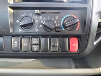 日野デュトロ平ボディ小型（2t・3t）[写真12]