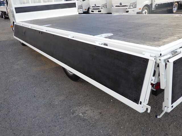 日野デュトロ平ボディ小型（2t・3t）[写真22]