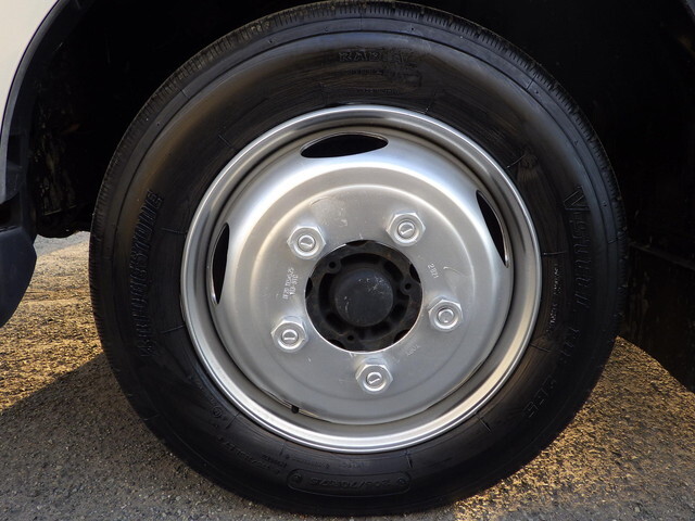 日野デュトロ平ボディ小型（2t・3t）[写真25]