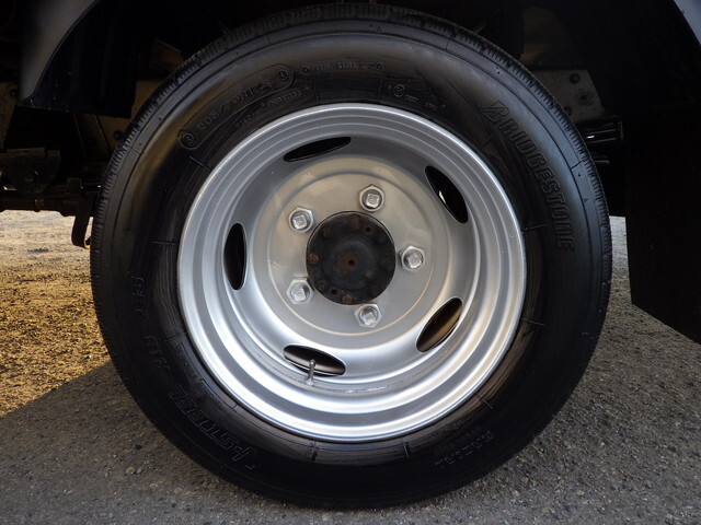 日野デュトロ平ボディ小型（2t・3t）[写真27]