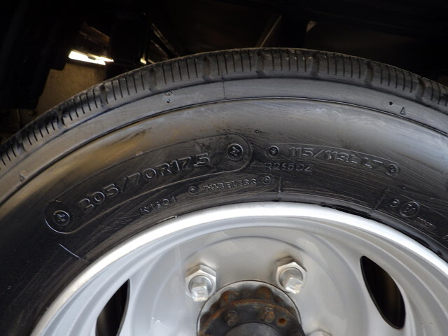 日野デュトロ平ボディ小型（2t・3t）[写真28]